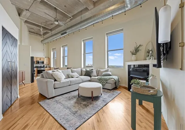 Photo 1 of Condo for sale at 2107 Grand Blvd #1207, Kansas City, MO 64108 | MLS# 2643686 | Listing updated on 2026-09-29