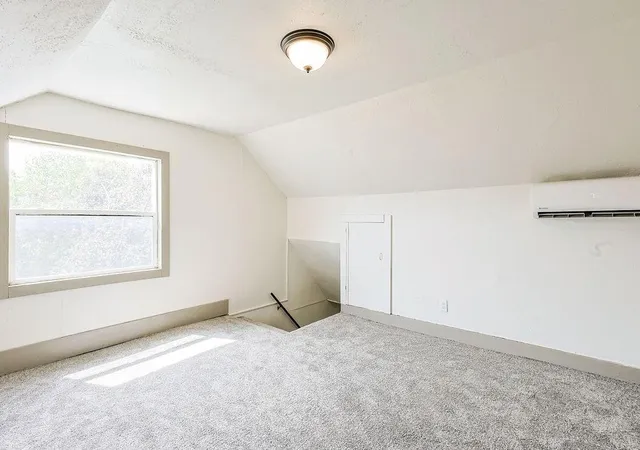 Photo 3 of Single family home for sale at 326 Ohio St, Saint Joseph, MO 64504 | MLS# 2643692 | Listing updated on 2026-10-16