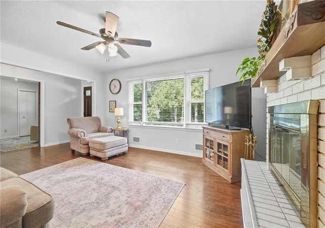Photo 4 of Sale Pending at 1901 NE 51st Terrace, Kansas City, MO 64118 | MLS# 2643694 | Listing updated on 2026-09-27