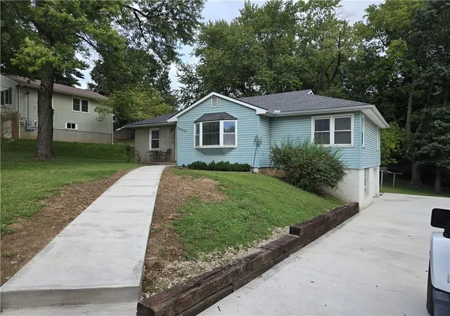 Photo 2 of Sale Pending at 3010 Cates St, Kansas City, MO 64117 | MLS# 2643696 | Listing updated on 2026-10-04