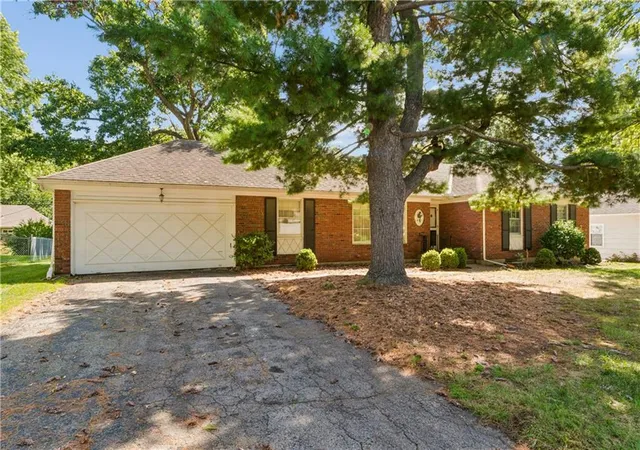 Photo 1 of Single family home for sale at 6441 Woodson Dr, Mission, KS 66202 | MLS# 2643706 | Listing updated on 2026-10-01