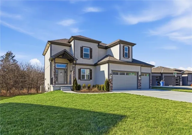 Photo 1 of Single family home for sale at 308 E Oak St, Lone Jack, MO 64070 | MLS# 2643712 | Listing updated on 2026-09-24