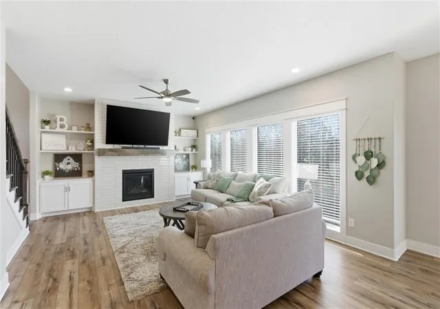 Photo 4 of Single family home for sale at 308 E Oak St, Lone Jack, MO 64070 | MLS# 2643712 | Listing updated on 2026-09-24