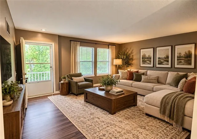 Photo 3 of Single family home for sale at 301 E 17th Street, Kearney, MO 64060 | MLS# 2643717 | Listing updated on 2026-09-30