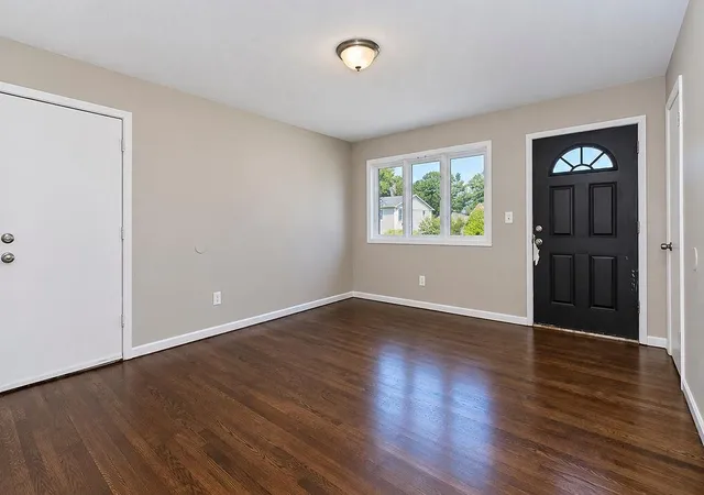 Photo 3 of Single family home for sale at 116 N Peck Dr, Independence, MO 64056 | MLS# 2643719 | Listing updated on 2026-09-26
