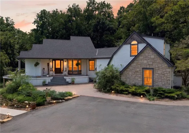 Photo 4 of Single family home for sale at 1558 N 600 Road, Baldwin City, KS 66006 | MLS# 2643722 | Listing updated on 2026-09-25