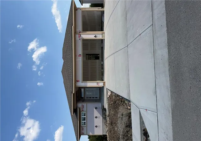 Photo 1 of Single family home for sale at 831 Reed Dr, Raymore, MO 64083 | MLS# 2643737 | Listing updated on 2026-10-06