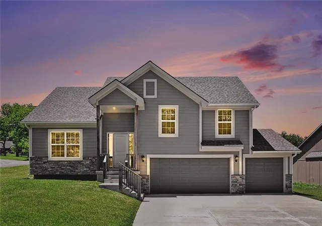 Photo 2 of Single family home for sale at 1301 W Concord Dr, Plattsburg, MO 64477 | MLS# 2643749 | Listing updated on 2026-10-07
