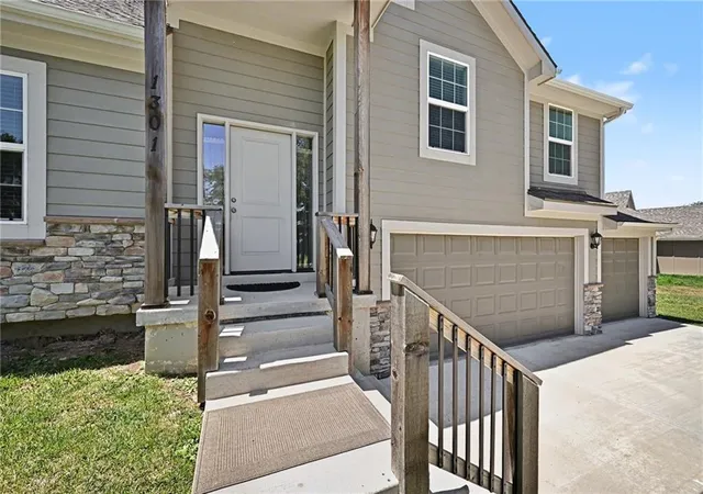 Photo 3 of Single family home for sale at 1301 W Concord Dr, Plattsburg, MO 64477 | MLS# 2643749 | Listing updated on 2026-10-10