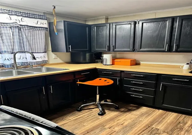 Photo 3 of Single family home for sale at 3335 Wabash Ave, Kansas City, MO 64109 | MLS# 2643750 | Listing updated on 2026-10-12