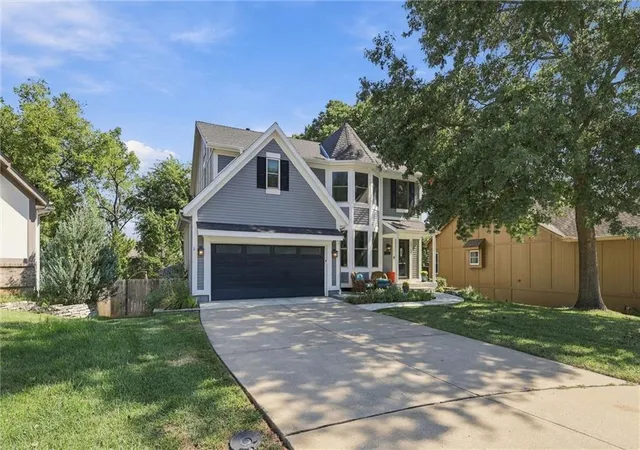 Photo 2 of Single family home for sale at 12715 S Hagan Ct, Olathe, KS 66062 | MLS# 2643757 | Listing updated on 2026-10-21
