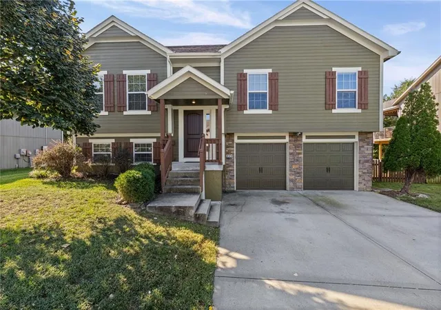 Single family home for sale at 114 SW Hanging Garden St, Lees Summit, MO 64064 | MLS# 2643760