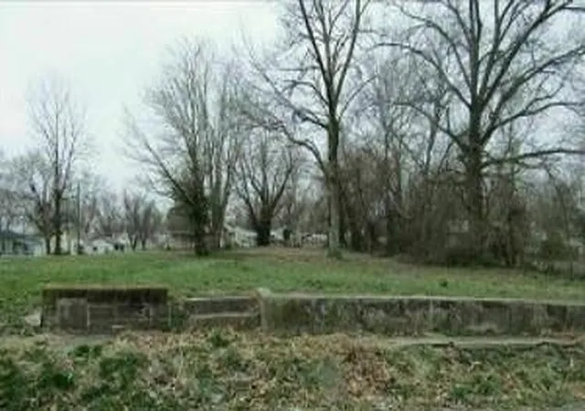 Photo 1 of Land for sale at 309 E Royle St, Richmond, MO 64085 | MLS# 2643774 | Listing updated on 2026-10-01