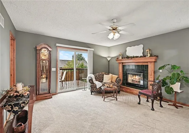 Listing Photo 5 - Condo for sale in building located at 513 Cape Cod Ct, Smithville, MO 64089