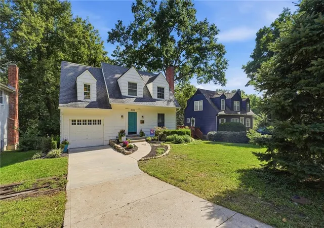 Photo 2 of Single family home for sale at 5333 Buena Vista St, Roeland Park, KS 66205 | MLS# 2643781 | Listing updated on 2026-10-04