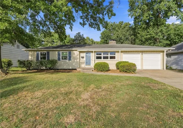 Single family home for sale at 6324 Nall Ave, Mission, KS 66202 | MLS# 2643784