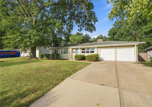 Photo 2 of Single family home for sale at 6324 Nall Ave, Mission, KS 66202 | MLS# 2643784 | Listing updated on 2026-10-01