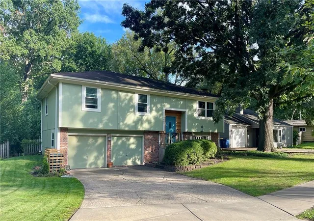 Photo 1 of Sale Pending at 7049 Cedar St, Prairie Village, KS 66208 | MLS# 2643786 | Listing updated on 2026-09-24