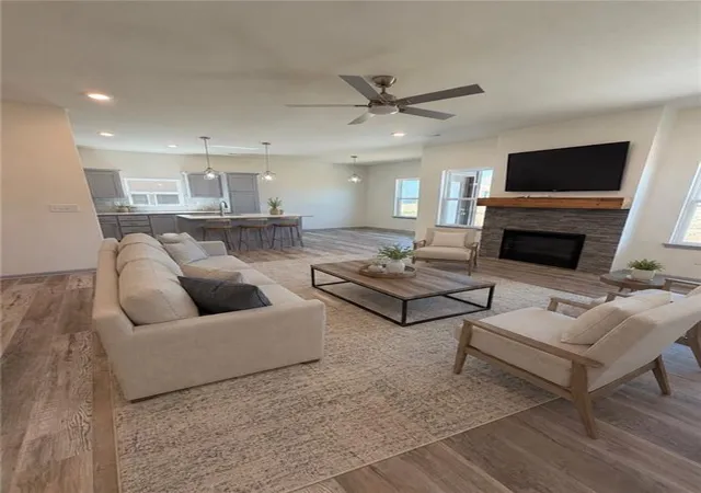 Photo 3 of Single family home for sale at 1313 Ne Redwood Ct, Oak Grove, MO 64075 | MLS# 2643787 | Listing updated on 2026-10-04