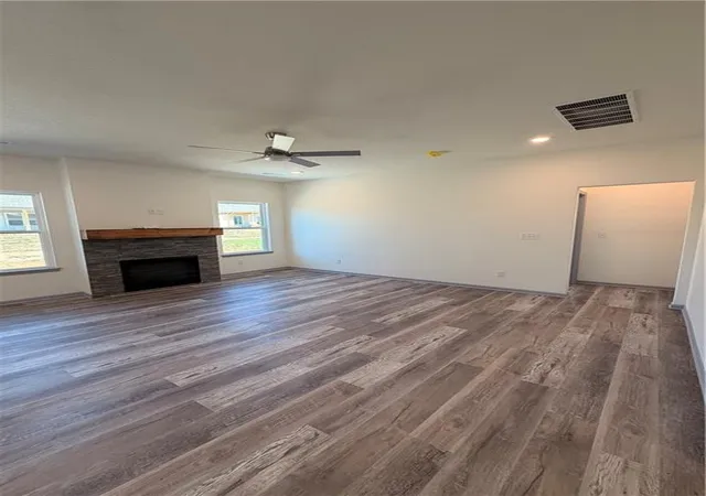 Photo 3 of Single family home for sale at 1313 NE Redwood Ct, Oak Grove, MO 64075 | MLS# 2643787 | Listing updated on 2026-10-04