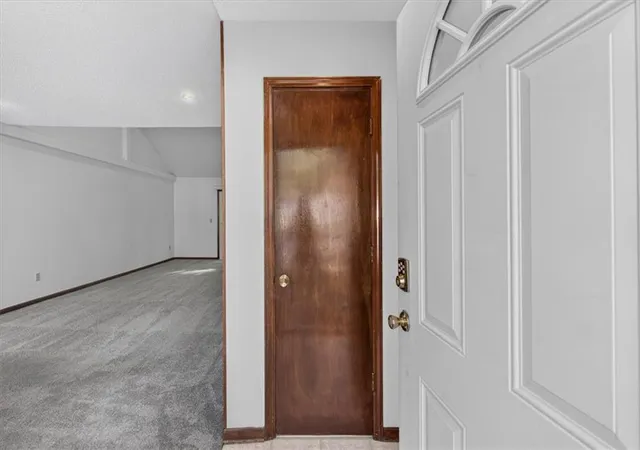 Photo 3 of House for sale at 7606 W 86th Street, Overland Park, KS 66212 | MLS# 2643792 | Listing updated on 2026-09-29