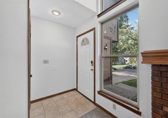 Photo 4 of House for sale at 7606 W 86th Street, Overland Park, KS 66212 | MLS# 2643792 | Listing updated on 2026-09-29
