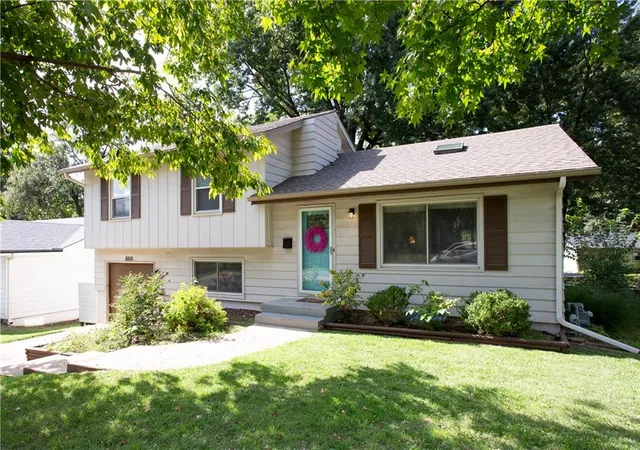 Photo 1 of Single family home for sale at 8808 W 89th Street, Overland Park, KS 66212 | MLS# 2643795 | Listing updated on 2026-10-01