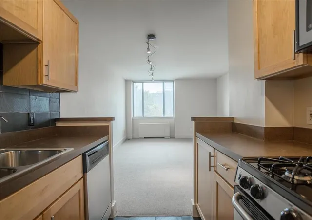 Photo 2 of Condo for sale at 600 E 8th Street #5o, Kansas City, MO 64106 | MLS# 2643800 | Listing updated on 2026-09-24