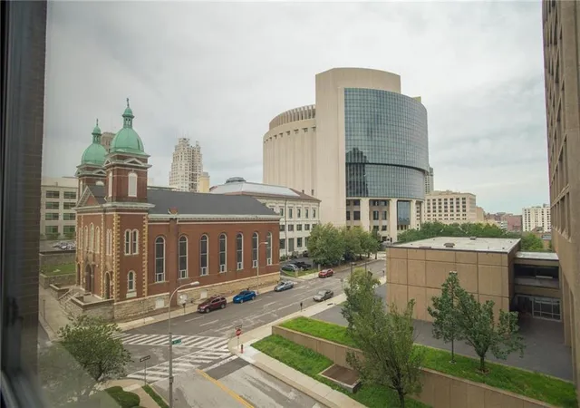 Photo 3 of Condo for sale at 600 E 8th Street #5o, Kansas City, MO 64106 | MLS# 2643800 | Listing updated on 2026-09-24