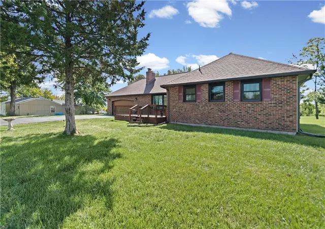 Photo 3 of Single family home for sale at 9201 Kansas Ave, Kansas City, KS 66111 | MLS# 2643801 | Listing updated on 2026-10-01