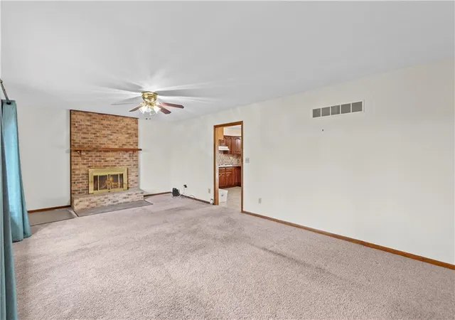 Photo 4 of Single family home for sale at 9201 Kansas Ave, Kansas City, KS 66111 | MLS# 2643801 | Listing updated on 2026-10-01