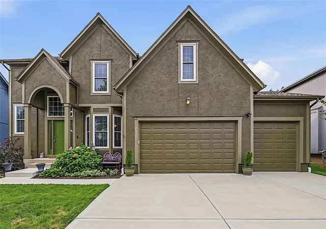 Photo 1 of Sale Pending at 21727 W 96 Street, Lenexa, KS 66220 | MLS# 2643805 | Listing updated on 2026-10-05