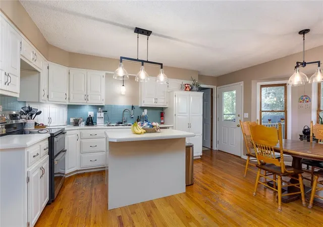 Photo 2 of Single family home for sale at 3508 N Park Ave, Kansas City, MO 64116 | MLS# 2643813 | Listing updated on 2026-10-07