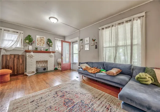 Photo 3 of House for sale at 4111 Genessee St, Kansas City, MO 64111 | MLS# 2643818 | Listing updated on 2026-09-29