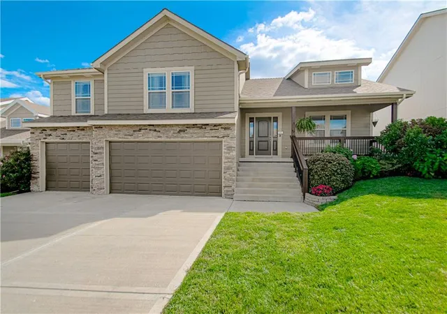 Photo 1 of Sale Pending at 21425 W 47th Terrace, Shawnee, KS 66218 | MLS# 2643819 | Listing updated on 2026-09-29