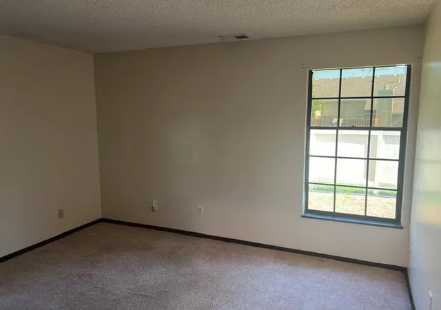 Photo 4 of Sale Pending at 808 E 121st Terrace, Kansas City, MO 64146 | MLS# 2643827 | Listing updated on 2026-10-05