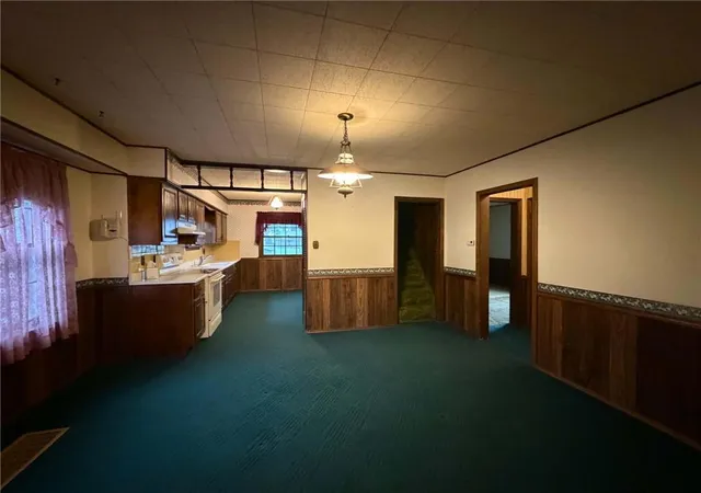 Photo 4 of Single family home for sale at 1813 Clifford St, Saint Joseph, MO 64505 | MLS# 2643831 | Listing updated on 2026-10-03