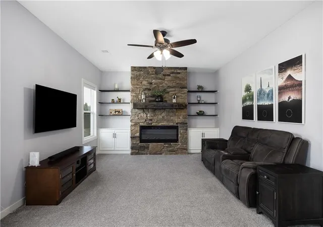 Photo 4 of Single family home for sale at 4204 Windward Dr, Saint Joseph, MO 64505 | MLS# 2643839 | Listing updated on 2026-10-06