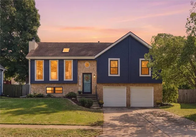 Photo 2 of Single family home for sale at 15731 W 146th Street, Olathe, KS 66062 | MLS# 2643844 | Listing updated on 2026-10-18