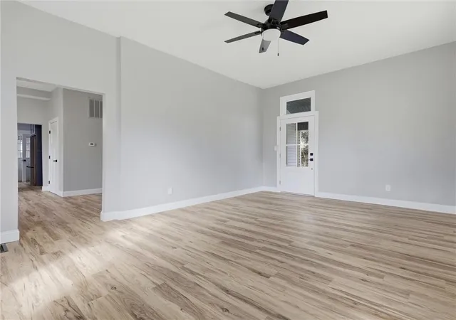 Photo 3 of Single family home for sale at 304 S Elm St, Norborne, MO 64668 | MLS# 2643850 | Listing updated on 2026-10-17