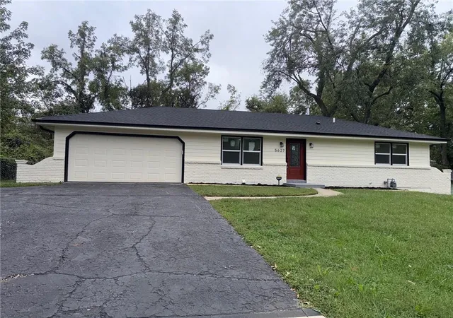 Photo 2 of Single family home for sale at 5627 Georgia Ave, Kansas City, KS 66104 | MLS# 2643851 | Listing updated on 2026-10-01
