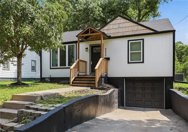Single family home for sale at 4609 Llyod St, Kansas City, KS 66103 | MLS# 2643853