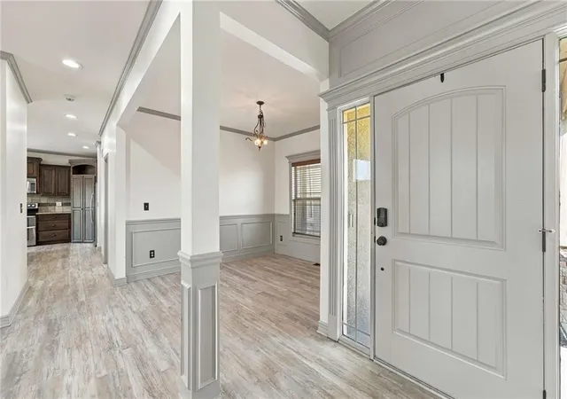 Photo 3 of Single family home for sale at 608 Sw Lake Side Dr, Lees Summit, MO 64064 | MLS# 2643857 | Listing updated on 2026-09-30