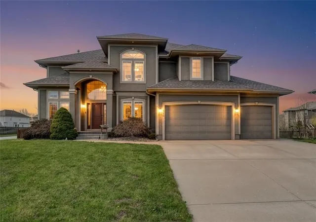 Photo 3 of Single family home for sale at 500 Ne Woodpark Ln, Lees Summit, MO 64086 | MLS# 2643863 | Listing updated on 2026-09-25