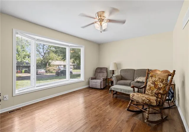 Photo 4 of Single family home for sale at 305 Canterbury Ln, Belton, MO 64012 | MLS# 2643866 | Listing updated on 2026-10-03