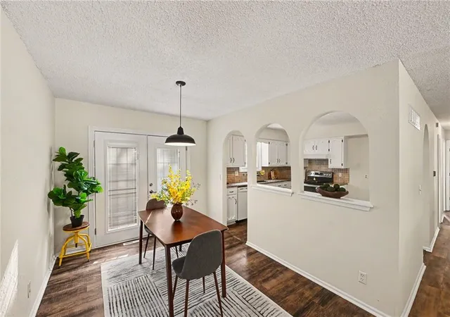Photo 2 of Sale Pending at 12809 S Raintree Dr, Olathe, KS 66062 | MLS# 2643875 | Listing updated on 2026-09-30