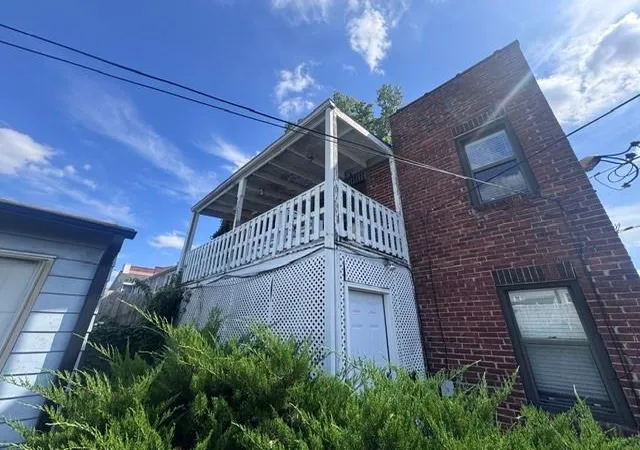 Photo 3 of House for sale at 612 W 40 Street, Kansas City, MO 64111 | MLS# 2643879 | Listing updated on 2026-09-25