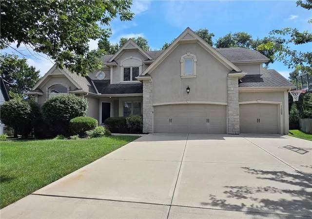 Photo 1 of Single family home for sale at 11009 W 131st Street, Overland Park, KS 66213 | MLS# 2643880 | Listing updated on 2026-09-25