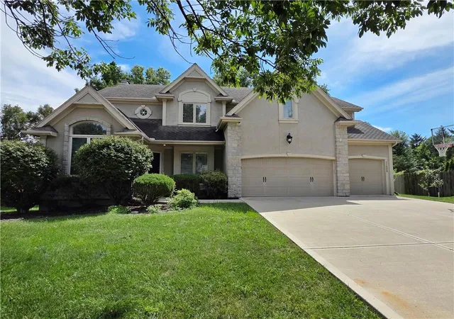 Photo 2 of Single family home for sale at 11009 W 131st Street, Overland Park, KS 66213 | MLS# 2643880 | Listing updated on 2026-09-25