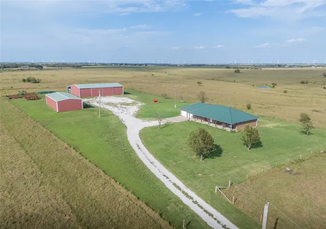Photo 1 of Single family home for sale at 1530 Road 180, Emporia, KS 66801 | MLS# 2643882 | Listing updated on 2026-09-25